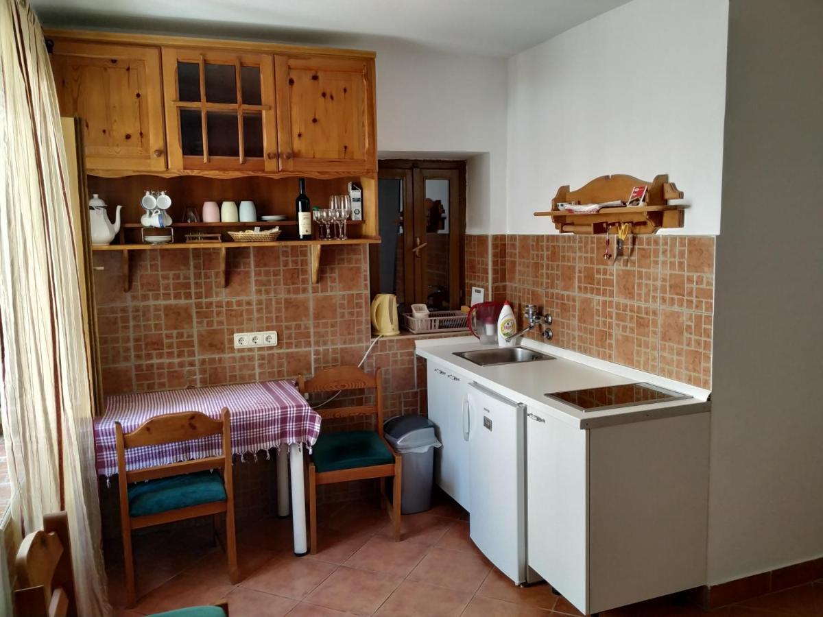 Apartment Katarina Risan Bagian luar foto